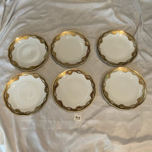 Vintage gold hand painted 9 in China plate set